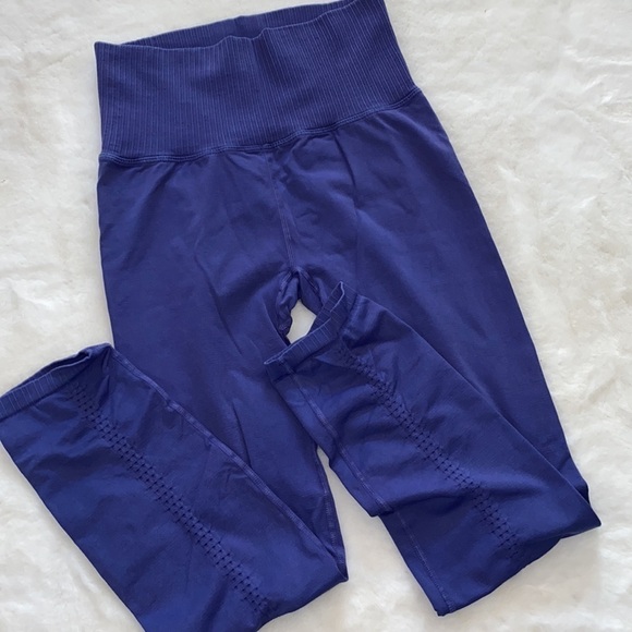 FREE PEOPLE Movement High-Rise 7/8 Length Good Karma Leggings NWOT - Picture 3 of 7